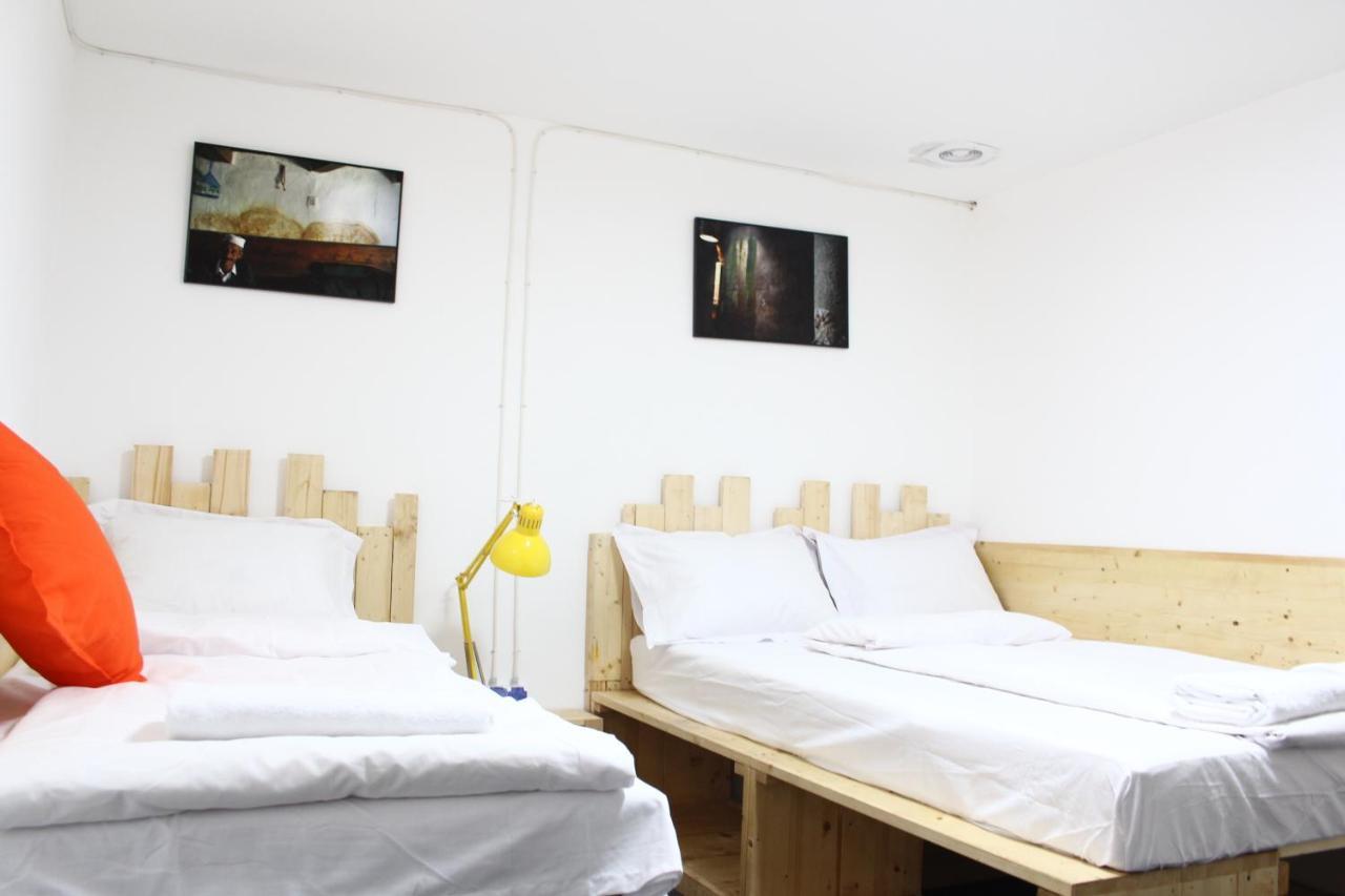 Banat 4 Hostel Bükreş Dış mekan fotoğraf