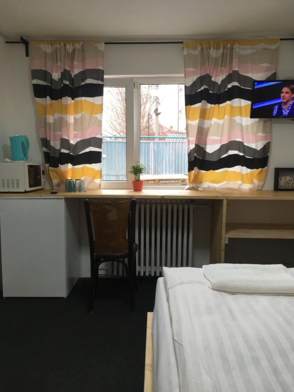 Banat 4 Hostel Bükreş Dış mekan fotoğraf